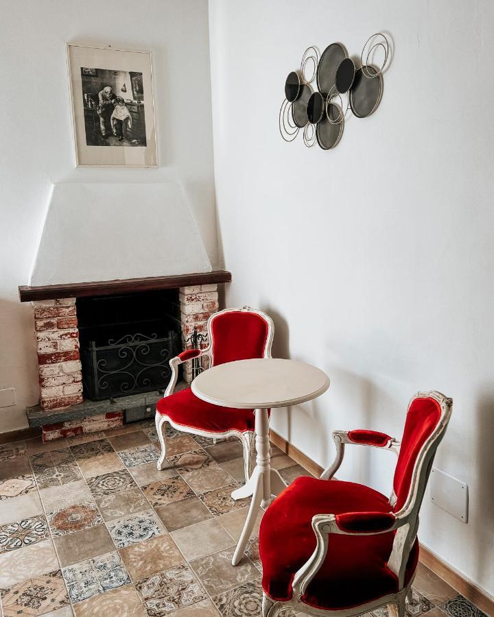 Residence La Pera Bugiarda Венария-Реале Экстерьер фото
